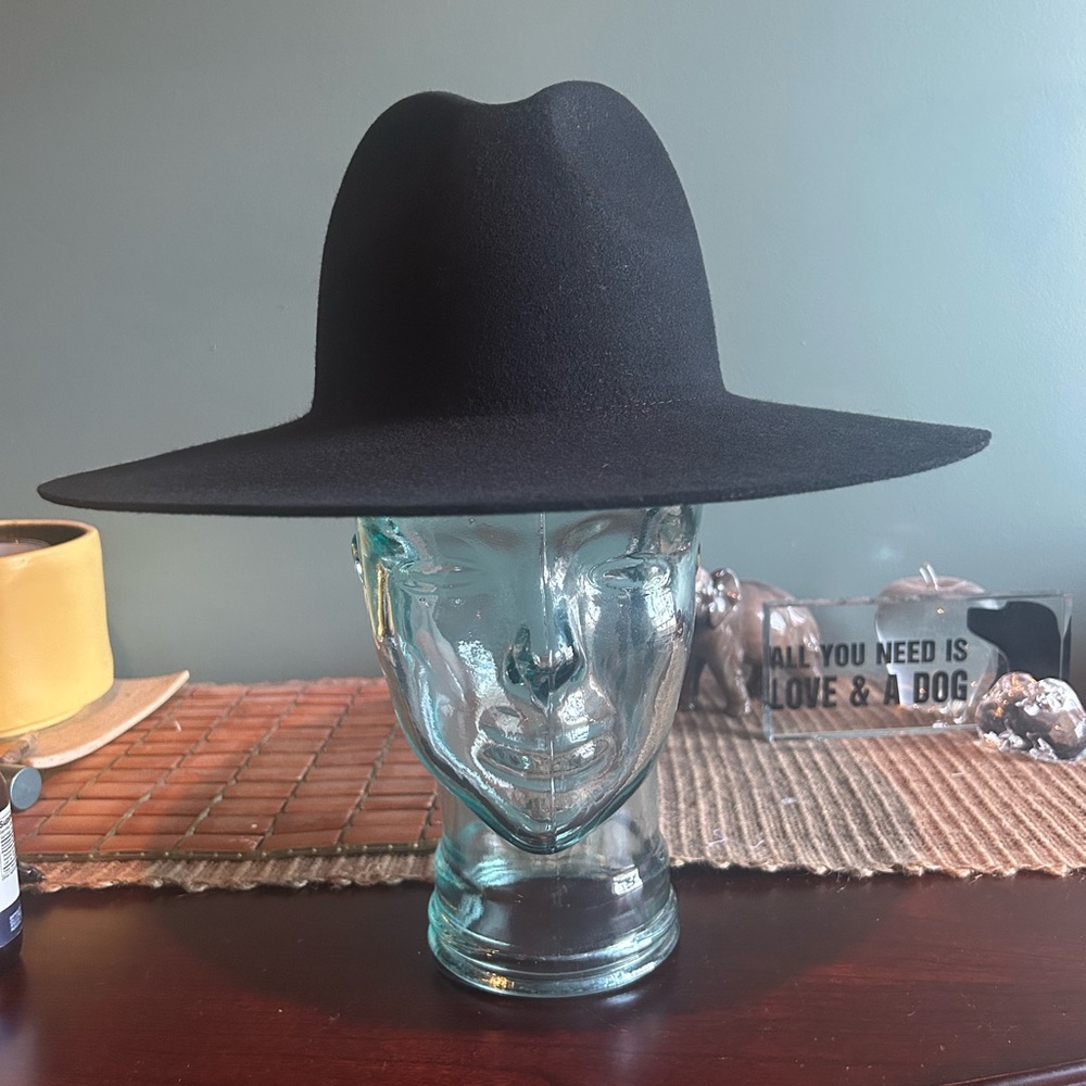 GIGI PIP Black Wide Brim Hat